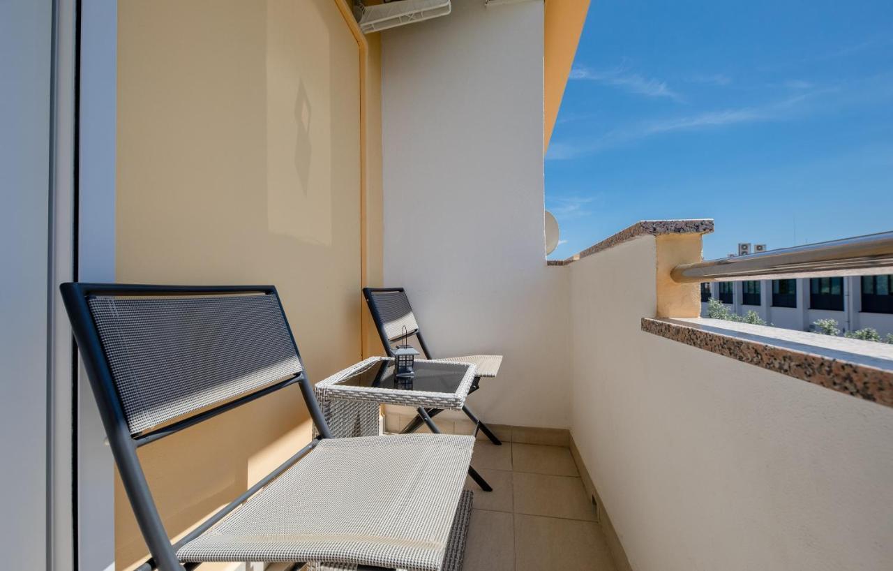 Apartments Luka Rab Town Exterior foto