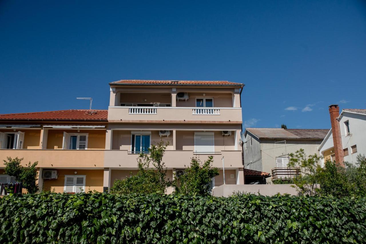 Apartments Luka Rab Town Exterior foto