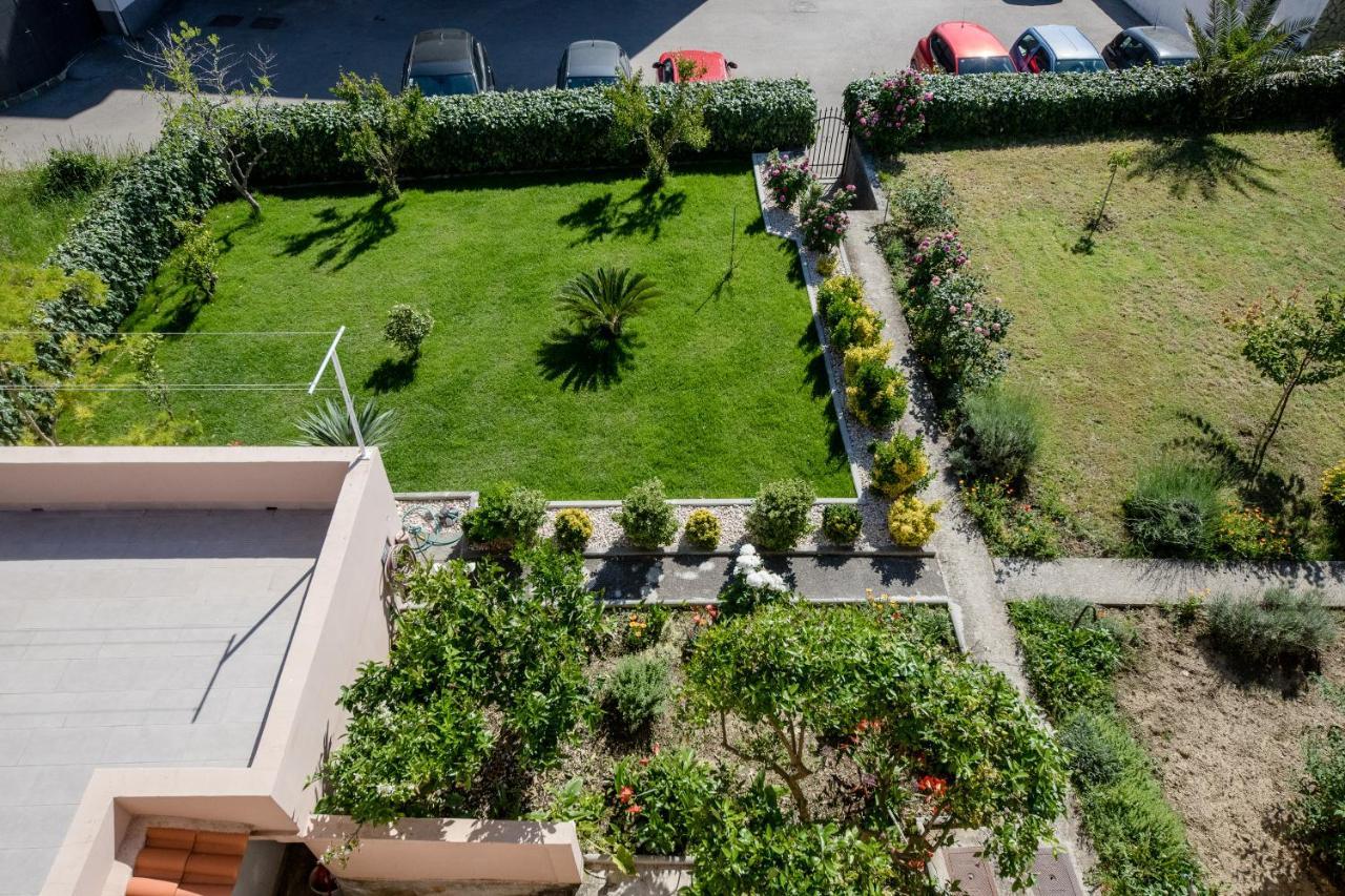 Apartments Luka Rab Town Exterior foto